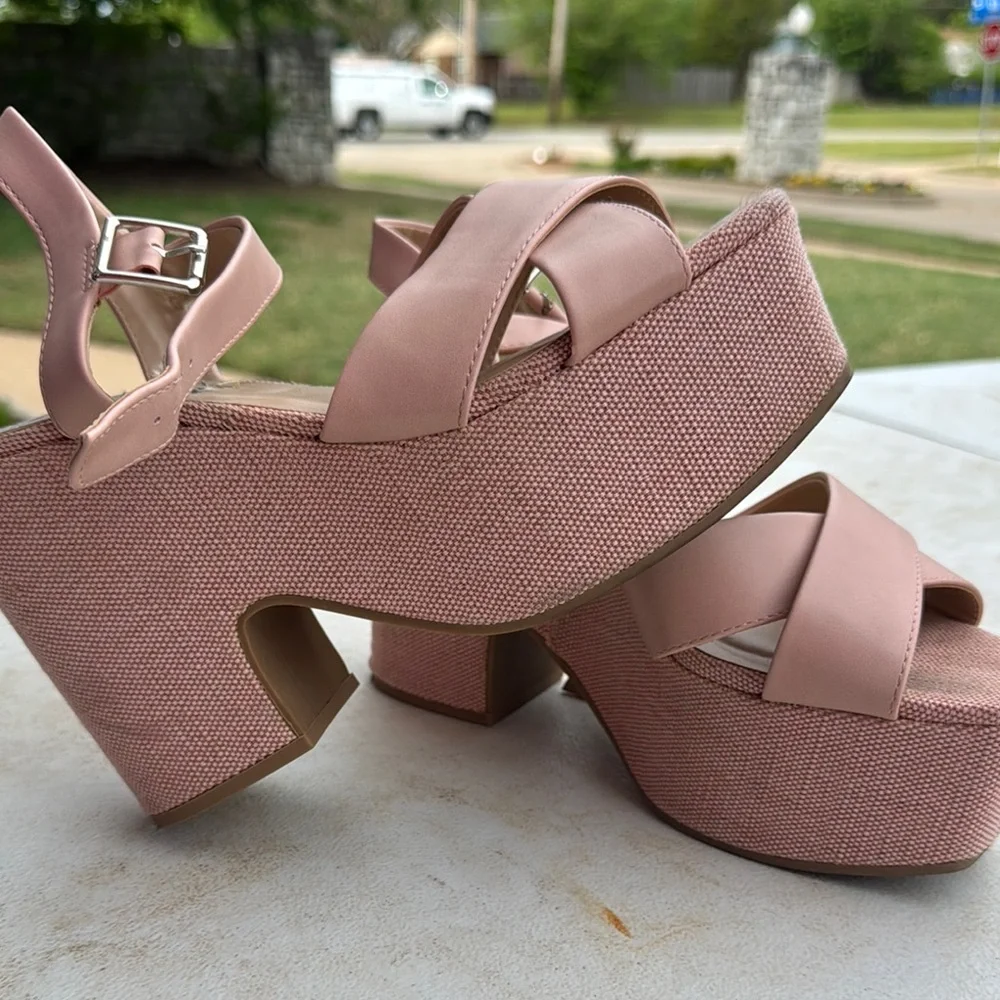 Pink Platform Sandals - Picture 1 of 4